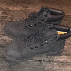 Black timberland women boots
